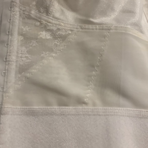 𝅺VINTAGE Carnival full figure bra size 44 D- good condition - Picture 13 of 14